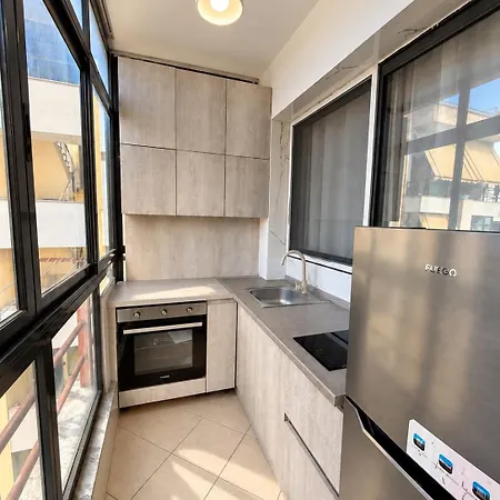 Lenia Urban Tiran